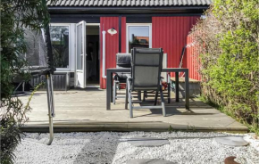 Lovely Home In Täby With Wifi, Täby